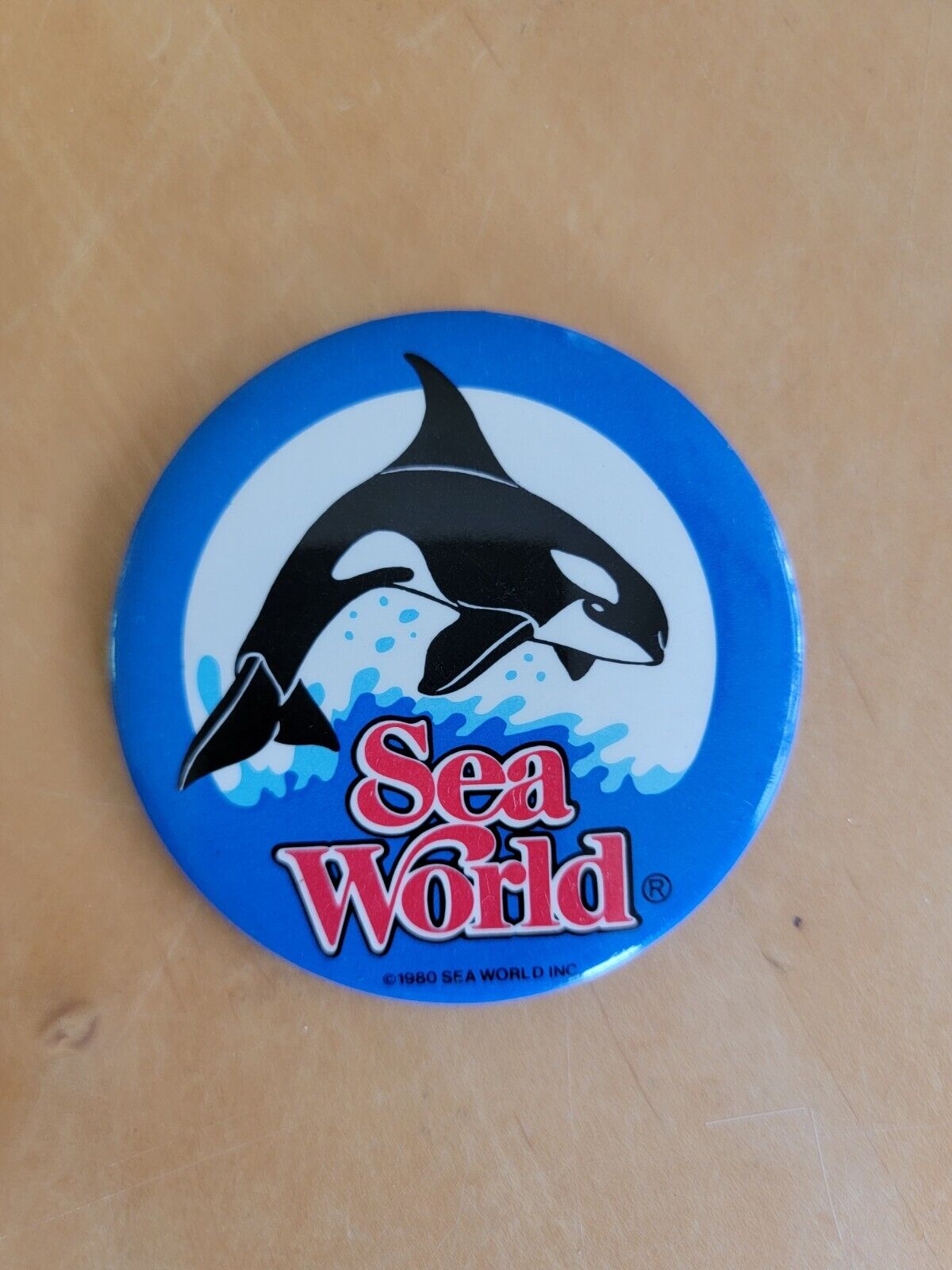 Vintage 1980 Sea World Pinback Button Pin Orca Shamu Whale