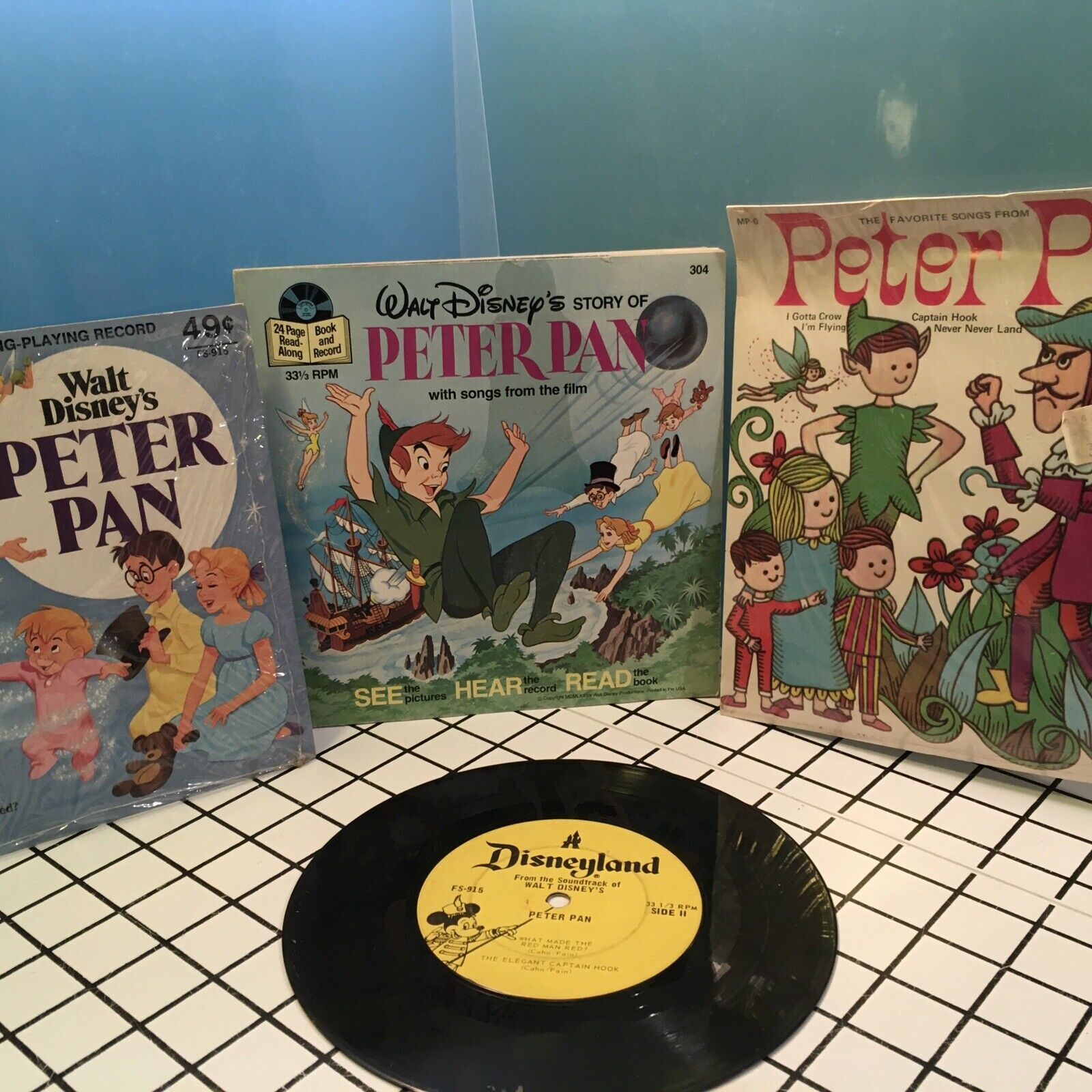 Lot Of 4 Vintage Walt Disney Peter Pan 45 & 33 1/3 Rpm Records (db102)