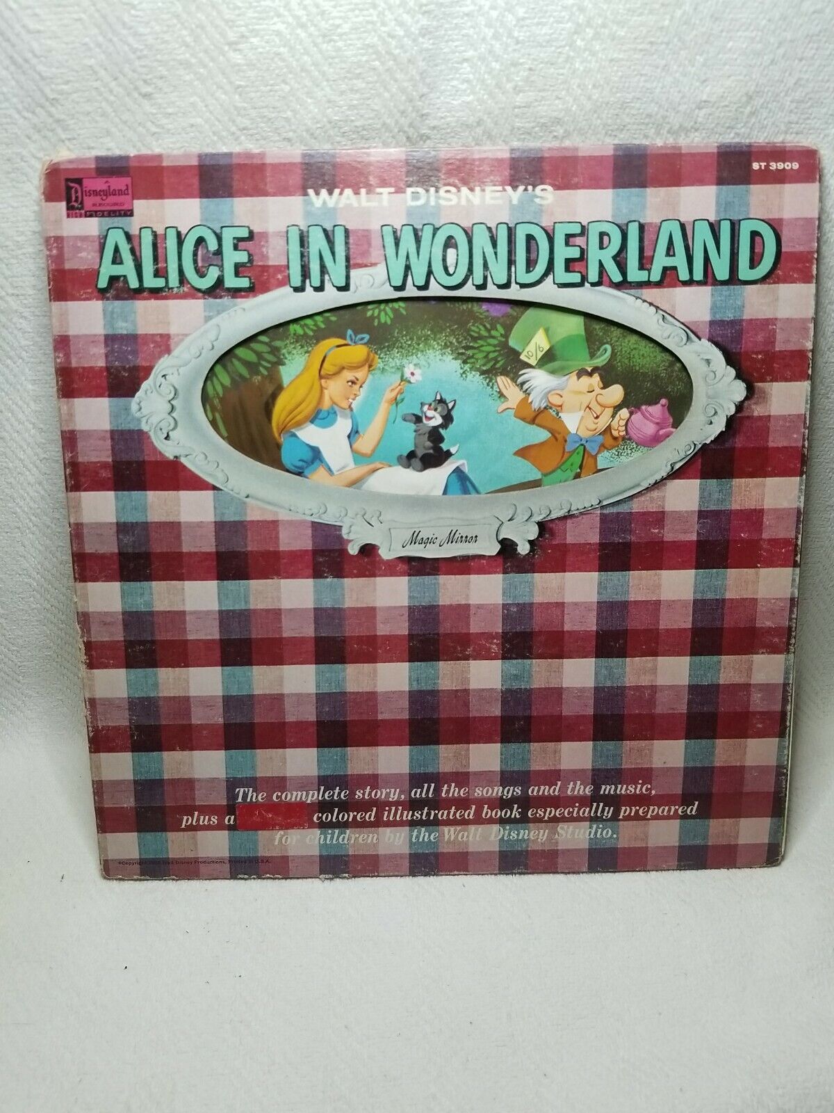 Walt Disney’s Alice In Wonderland  St 3909