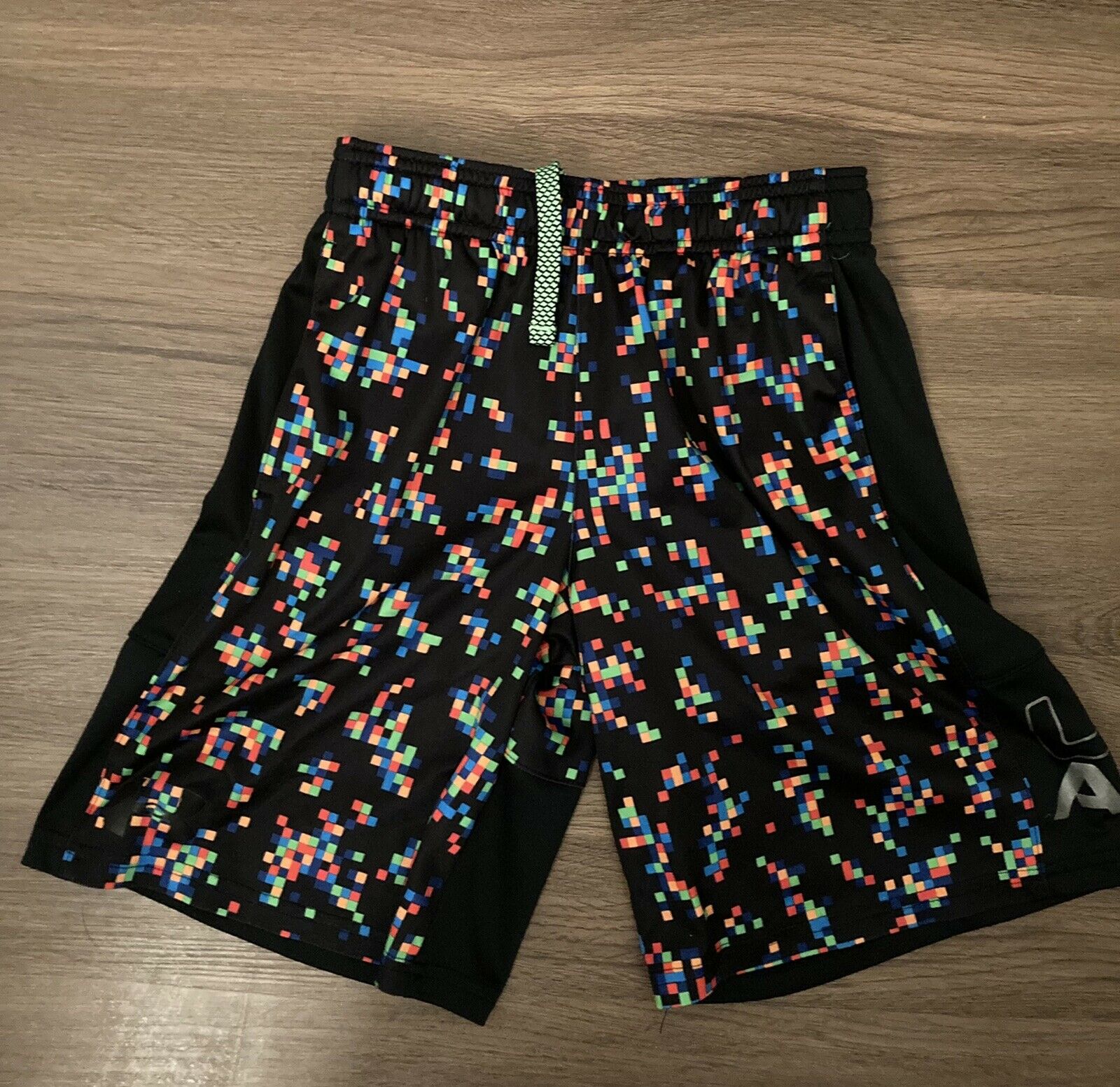 Boys Under Armour Stunt Shorts Youth Small Pockets Black W/ Multi Graphic Design
